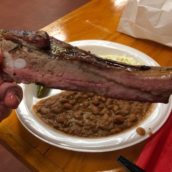 Black's Barbecue Lockhart - Enormous pork spare rib - Barbeque Near Me - Lockhart, Texas Black's Barbecue Lockhart - Enormous pork spare rib - Barbeque Near Me - Lockhart, Texas