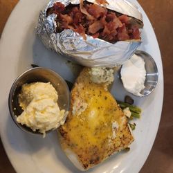 Jarboe's Grill - Halibut with baked potato