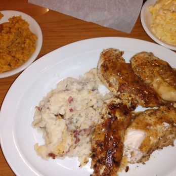 Small Town Kitchen - a plate of chicken, mashed potatoes, and macaroni and cheese - American Near Me - Cherryville, North Carolina Small Town Kitchen - a plate of chicken, mashed potatoes, and macaroni and cheese - American Near Me - Cherryville, North Carolina