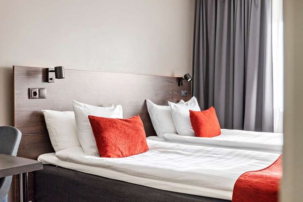 Hotel Savoy by null