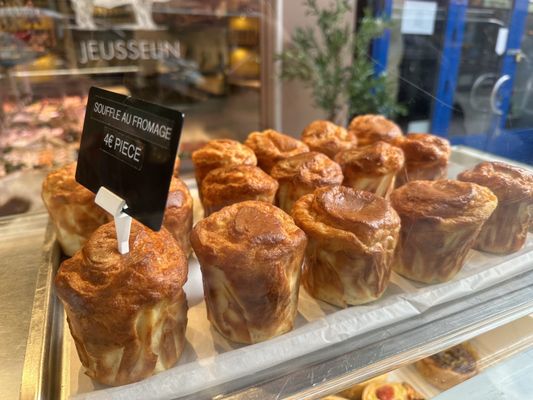 Jeusselin Traiteur by null