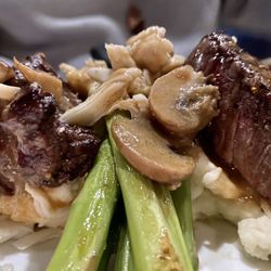 Max's Seafood Cafe - Steak Theresa