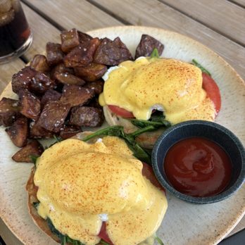 The Craic - Light Benny - Bars Near Me - Charlotte, North Carolina The Craic - Light Benny - Bars Near Me - Charlotte, North Carolina