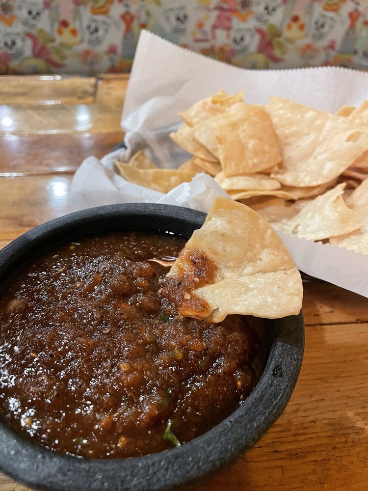 Los Bajitos Mexican Restaurant & Grill 