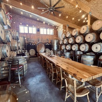 North Shore Winery - Tasting room - Wineries Near Me - Lutsen, Minnesota