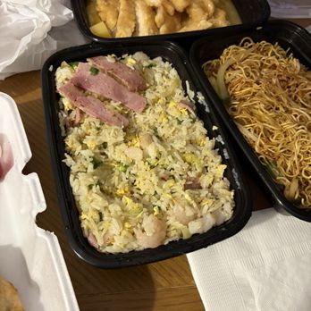 Asian Garden - U3 Yang Chow Fried Rice Roast Pork & Shrimp 扬州炒饭 - Chinese Near Me - Boston, Massachusetts