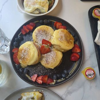 MIA Brunch Bar - creme brule pancakes - Breakfast & Brunch Near Me - North York, Ontario