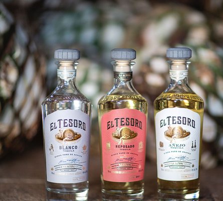 Noble Discount Liquors by null