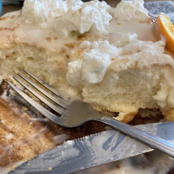 Aloha Kitchen - Coconut Mac Souffle pancake - Breakfast & Brunch Near Me - Honolulu, Hawaii Aloha Kitchen - Coconut Mac Souffle pancake - Breakfast & Brunch Near Me - Honolulu, Hawaii