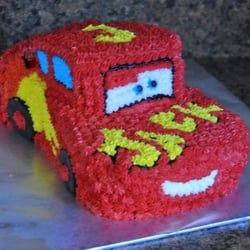 Lightning McQueen Cake