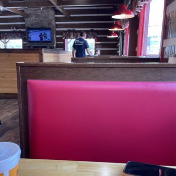 Buddy’s bar-b-q - Inside seating - Barbeque Near Me - Morristown, Tennessee Buddy’s bar-b-q - Inside seating - Barbeque Near Me - Morristown, Tennessee