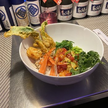 Bonding - Chirashi bowl - Sushi Bars Near Me - Miami, Florida
