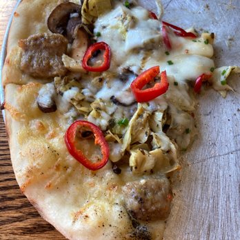 Peaceful Side Social - Italian sausage and veggie pizza - Breweries Near Me - Townsend, Tennessee Peaceful Side Social - Italian sausage and veggie pizza - Breweries Near Me - Townsend, Tennessee