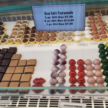 Le Macaron French Pastries - Macarons Near Me - Laguna Beach, California Le Macaron French Pastries - Macarons Near Me - Laguna Beach, California