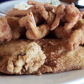 Ray's Pier - Seafood platter... - Seafood Near Me - Benedict, Maryland Ray's Pier - Seafood platter... - Seafood Near Me - Benedict, Maryland