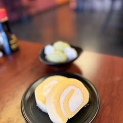 Momo no Hana - Roll cake
