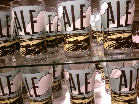 Crate & Barrel by null