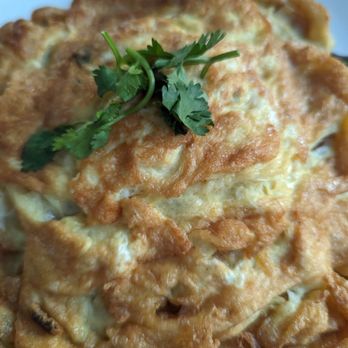 Pattaya Thai - Thai egg omelet, super tasty - Thai Near Me - Honolulu, Hawaii