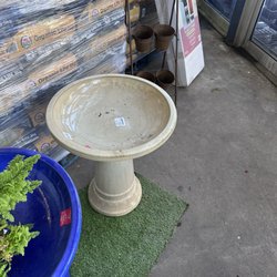 Parklea Pots & Plants