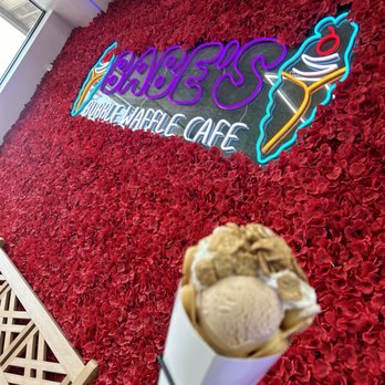 Babes Bubble Waffle Cafe - Cinnamon Toast Crunch Bubble Waffle - Waffles Near Me - Brookfield, Wisconsin