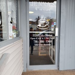 Jennas 4th Street Cafe - Front door