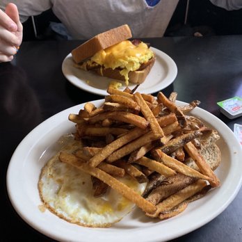 The 5 Point Café - The Basic - Dive Bars Near Me - Seattle, Washington