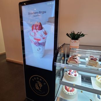 Dotori Bakery & Cafe - Inside - Bakeries Near Me - Suwanee, Georgia