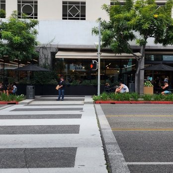 Erewhon - Grocery Near Me - Beverly Hills, California