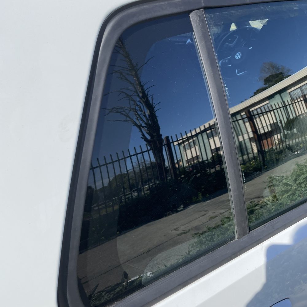 In & Out Auto Glass - Fixed after market window - Auto Glass Services Near Me - Oakland, California