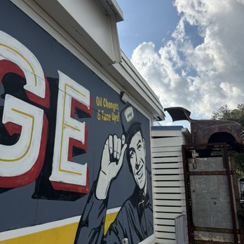 Johnny’s Garage - Old Garage Theme - New American Near Me - Hanahan, South Carolina Johnny’s Garage - Old Garage Theme - New American Near Me - Hanahan, South Carolina