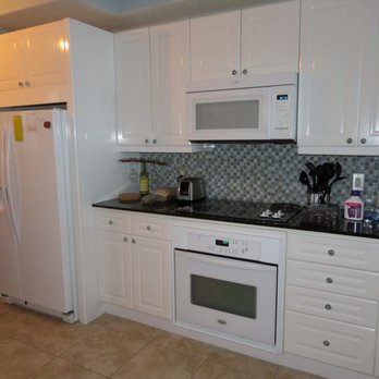 Beach Colony Resort - The Kitchen - Resorts Near Me - Navarre, Florida