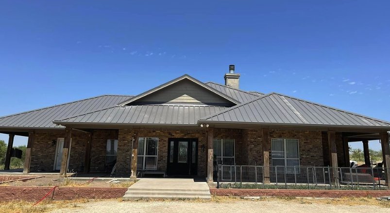 Slide of Rosillo Brothers Roofing