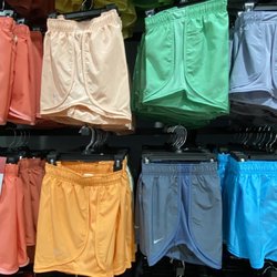 DICK'S Sporting Goods
