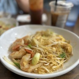 Seafood Egg Noodles (Soft or Crispy)   Mi or Hu Tieu Xao Mem Hai San (Don or Mem)