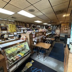 Uncle Harry's Deli Restaurant - Inside