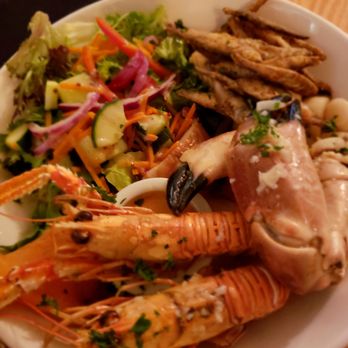 Plockton Inn - Seafood platter - Seafood Near Me - Kyle, HLD Plockton Inn - Seafood platter - Seafood Near Me - Kyle, HLD