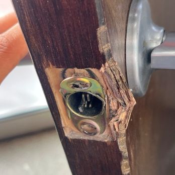 Kwik & EZ Lock & Key - How can you be in this business and be that stupid - Keys & Locksmiths Near Me - Ruther Glen, Virginia Kwik & EZ Lock & Key - How can you be in this business and be that stupid - Keys & Locksmiths Near Me - Ruther Glen, Virginia