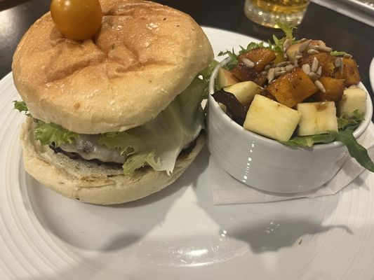 Explorer's Lounge by null