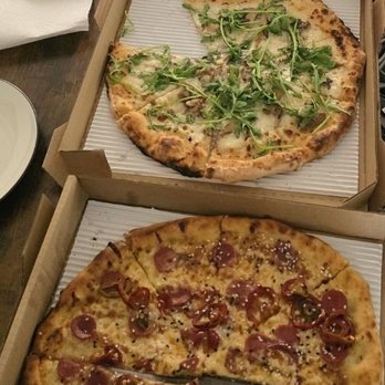 786 Degrees - Bee sting, fungilama and pesto.  All delicious. - Pizza Near Me - Los Angeles, California