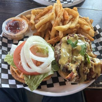 King Rustic - Crispy Chicken Burger - Comfort Food Near Me - Toronto, Ontario