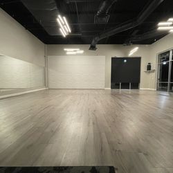 Dance Life Studio - Floor
