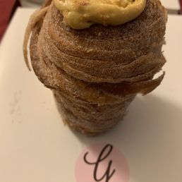 Cruffin