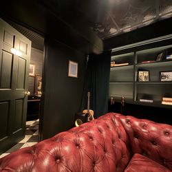 Seating area and bathroom