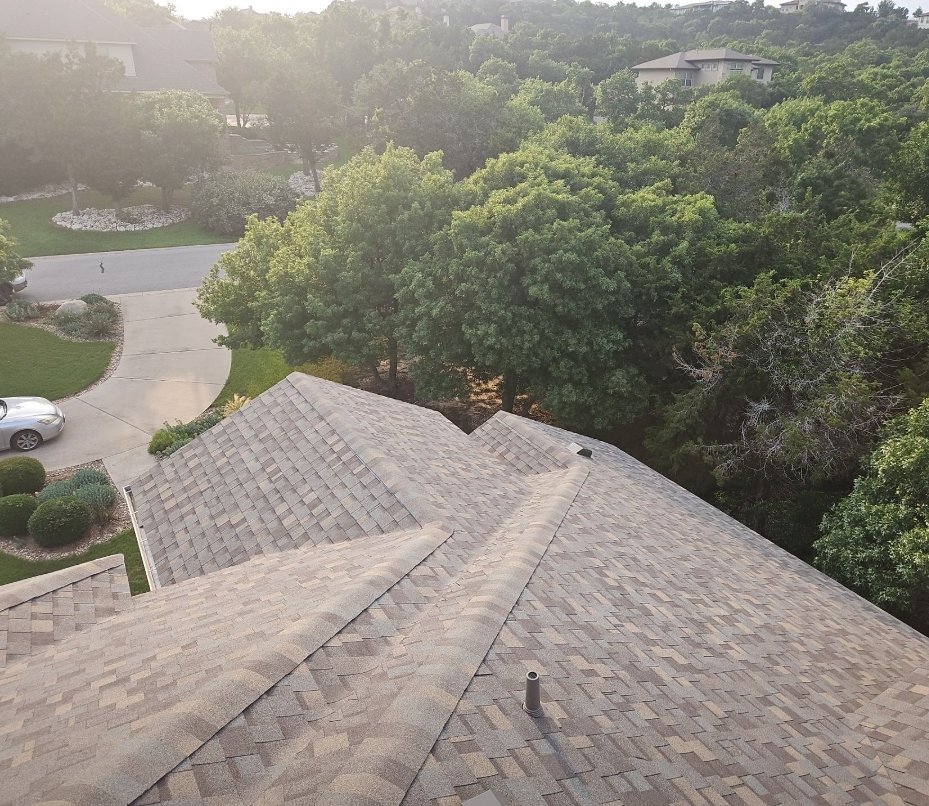 Slide of Avanti Roofing