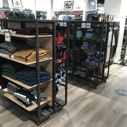 Banana Republic Factory Store