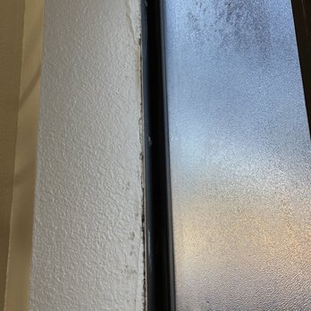 GreenTree Inn Sedona - Moldy window in bathroom. - Hotels Near Me - Sedona, Arizona GreenTree Inn Sedona - Moldy window in bathroom. - Hotels Near Me - Sedona, Arizona