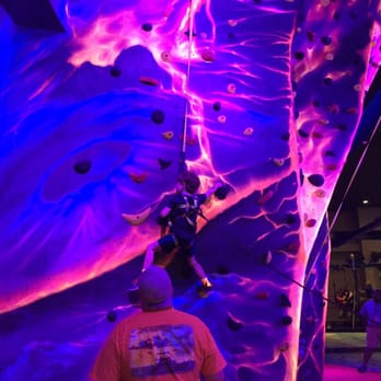 Margaritaville Restaurant - Rock wall - New American Near Me - Biloxi, Mississippi Margaritaville Restaurant - Rock wall - New American Near Me - Biloxi, Mississippi