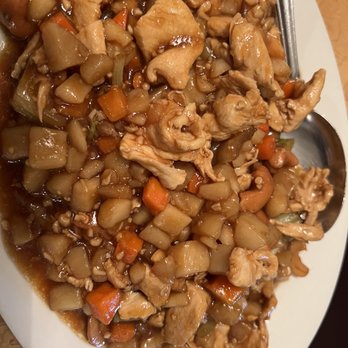 Golden Dragon Restaurant - Cashew Chicken - Chinese Near Me - Tucson, Arizona