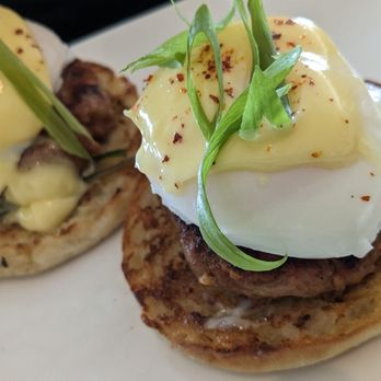 Kapa Hale - Kalua Pig Benedict - Hawaiian Near Me - Honolulu, Hawaii Kapa Hale - Kalua Pig Benedict - Hawaiian Near Me - Honolulu, Hawaii