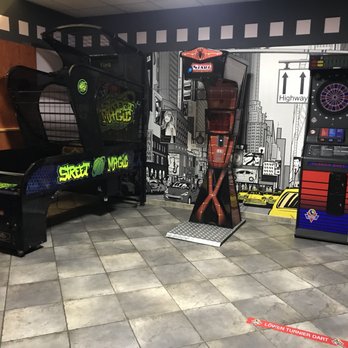 LA Bowling - Bowling Near Me - Landshut, BY